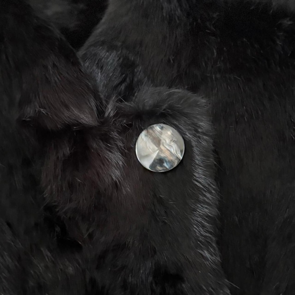 Luxurious Back Rabbit Coat - Picture 4 of 8